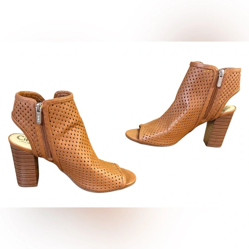 Circus by Sam Edelman Emerson peep-toe block heel booties Women’s Size 9.5